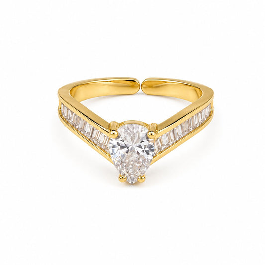 Elegant Teardrop Ring
